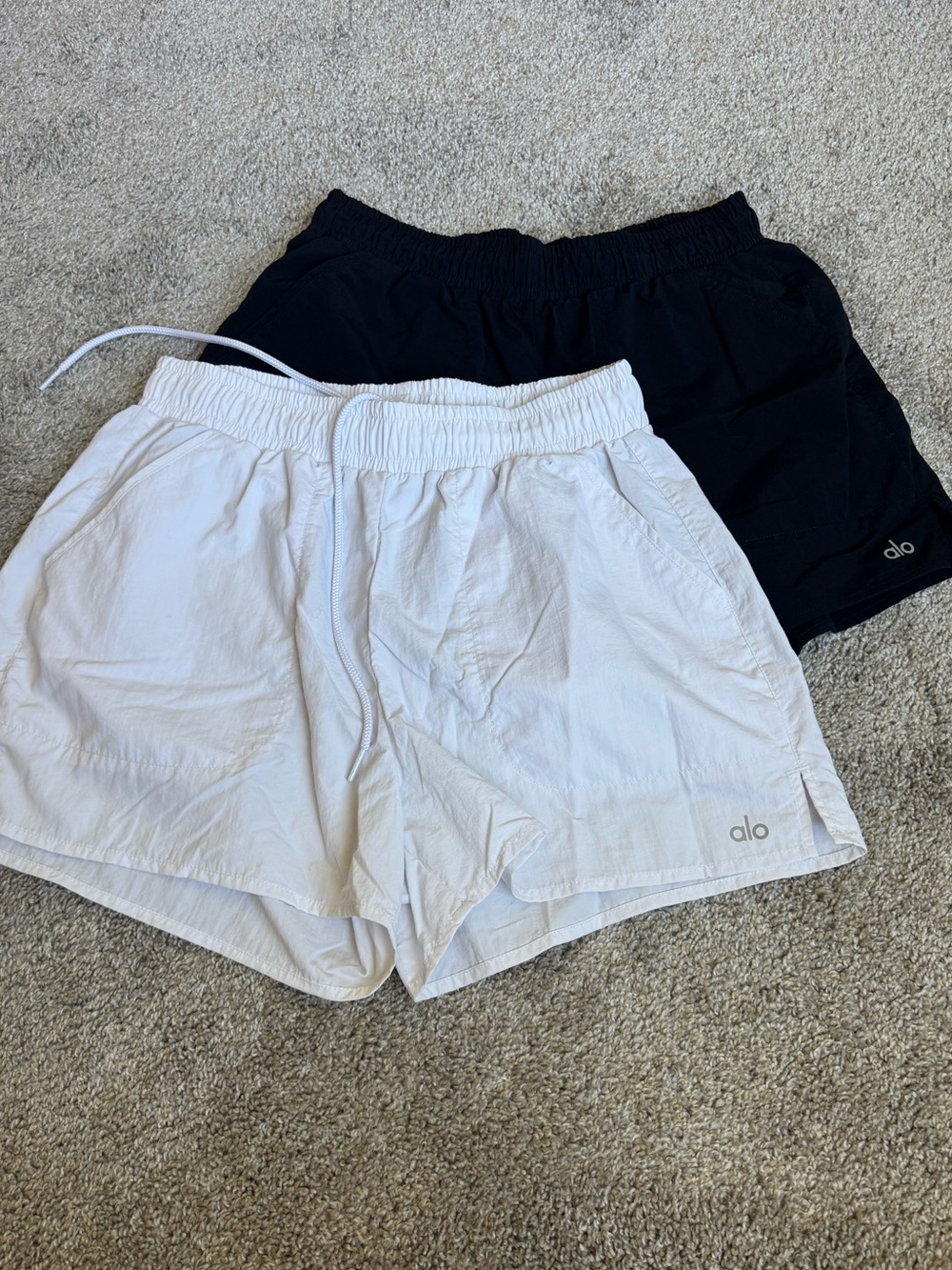 Alo Yoga Alumni Shorts Bundle of Black & White Workout Shorts, Small